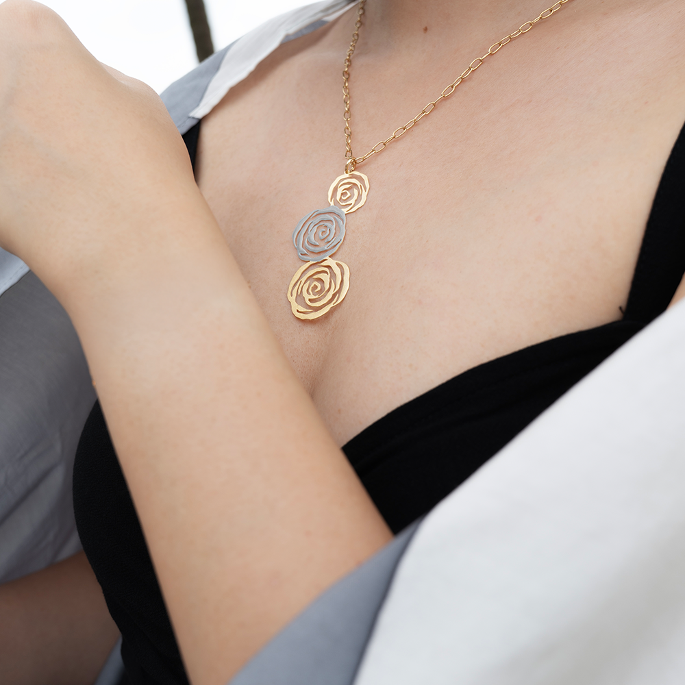 Embrace Jewellery - Rose Necklace