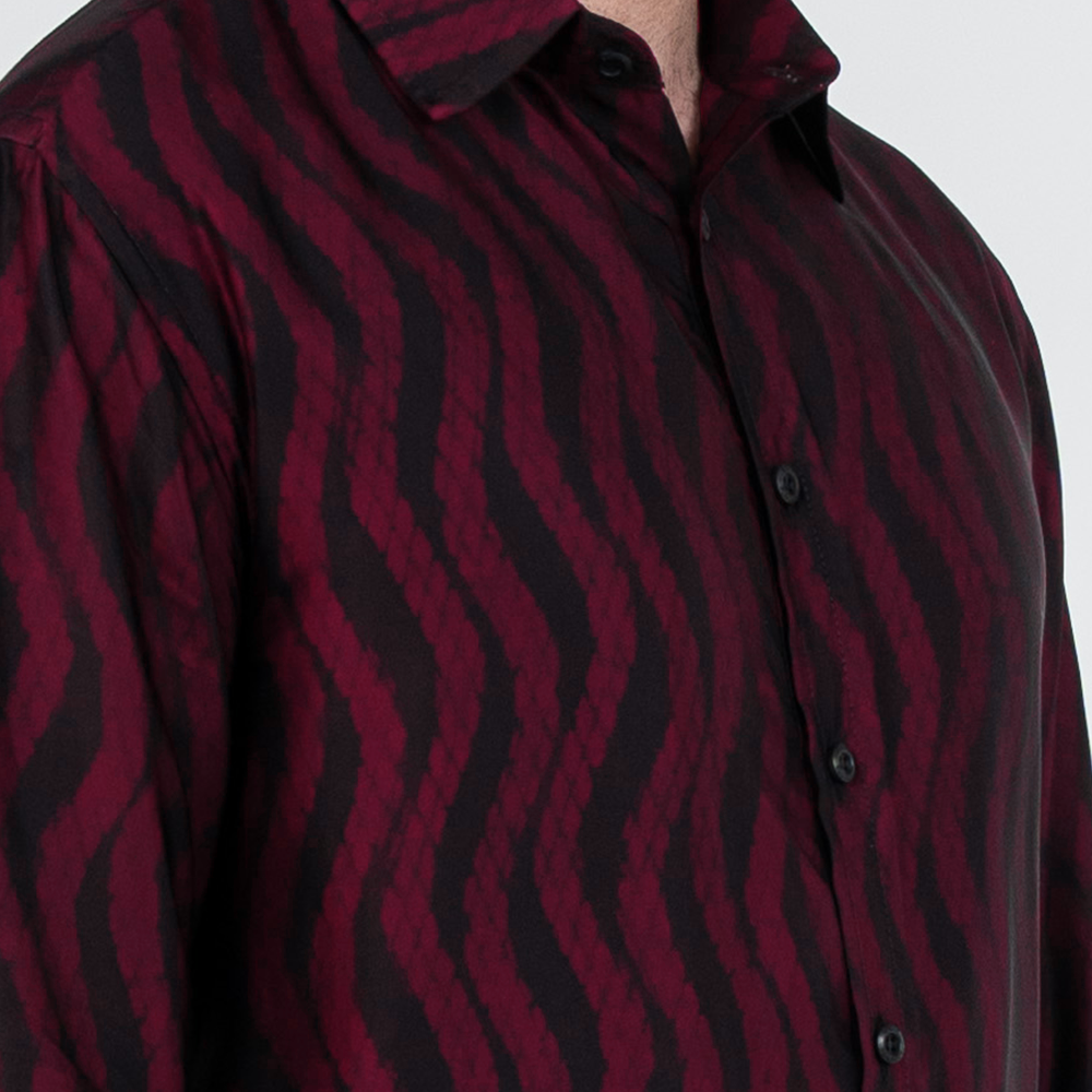 Close-up of Garnet Snakeskin batik motif on men's silk cotton long-sleeved shirt
