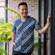 Men's Batik Cuban Shirt - Navy Buluh - Batik Boutique