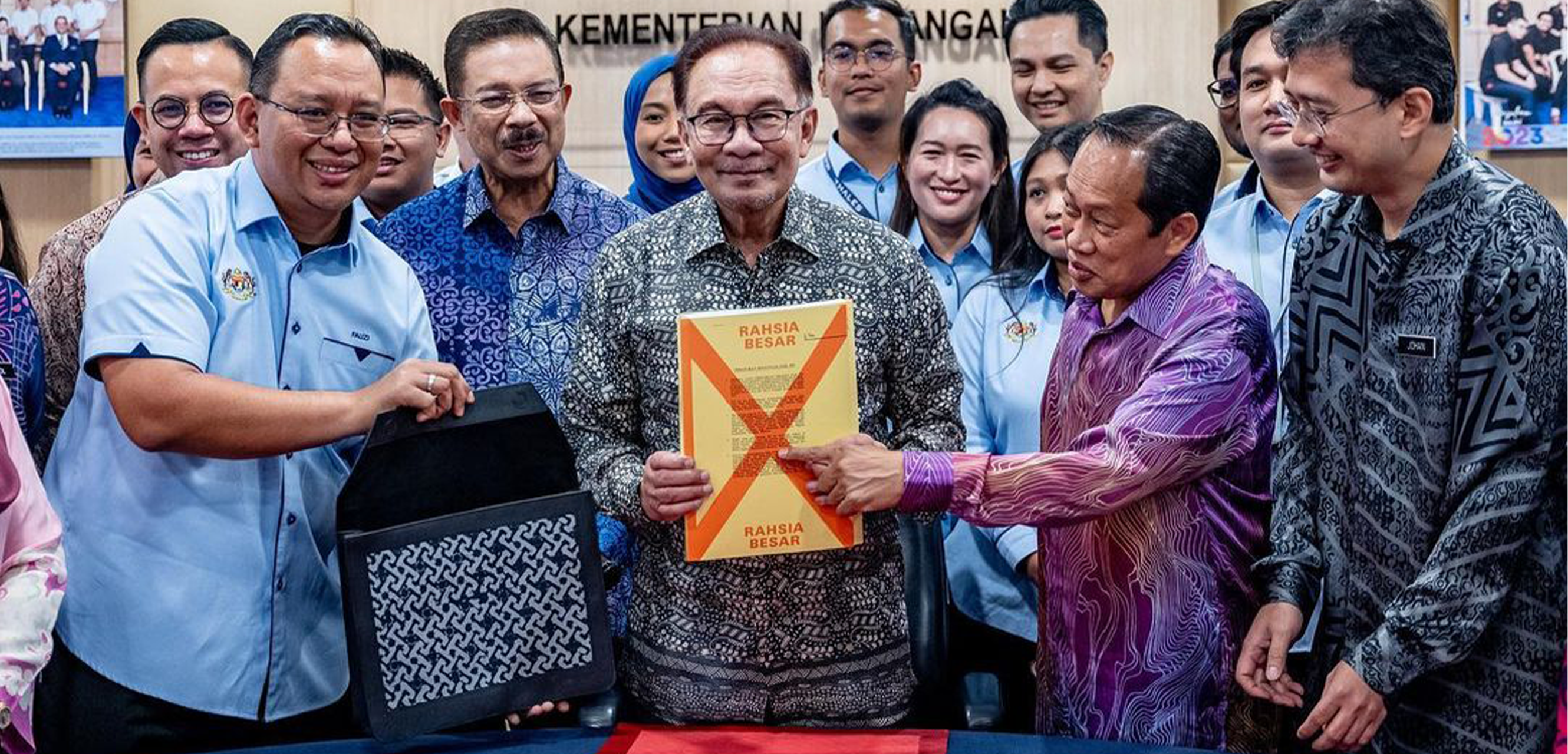 Crafting the 2024 Budget Document Bag: Our Inspirational Journey