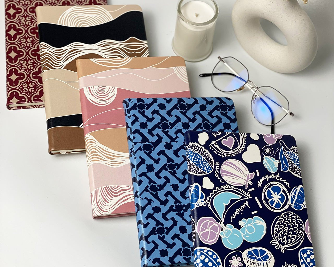 Elevate Corporate Gifting: Personalized New Year Journals with Your Company's Signature