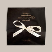 Box packaging that will be sent with the scarf 