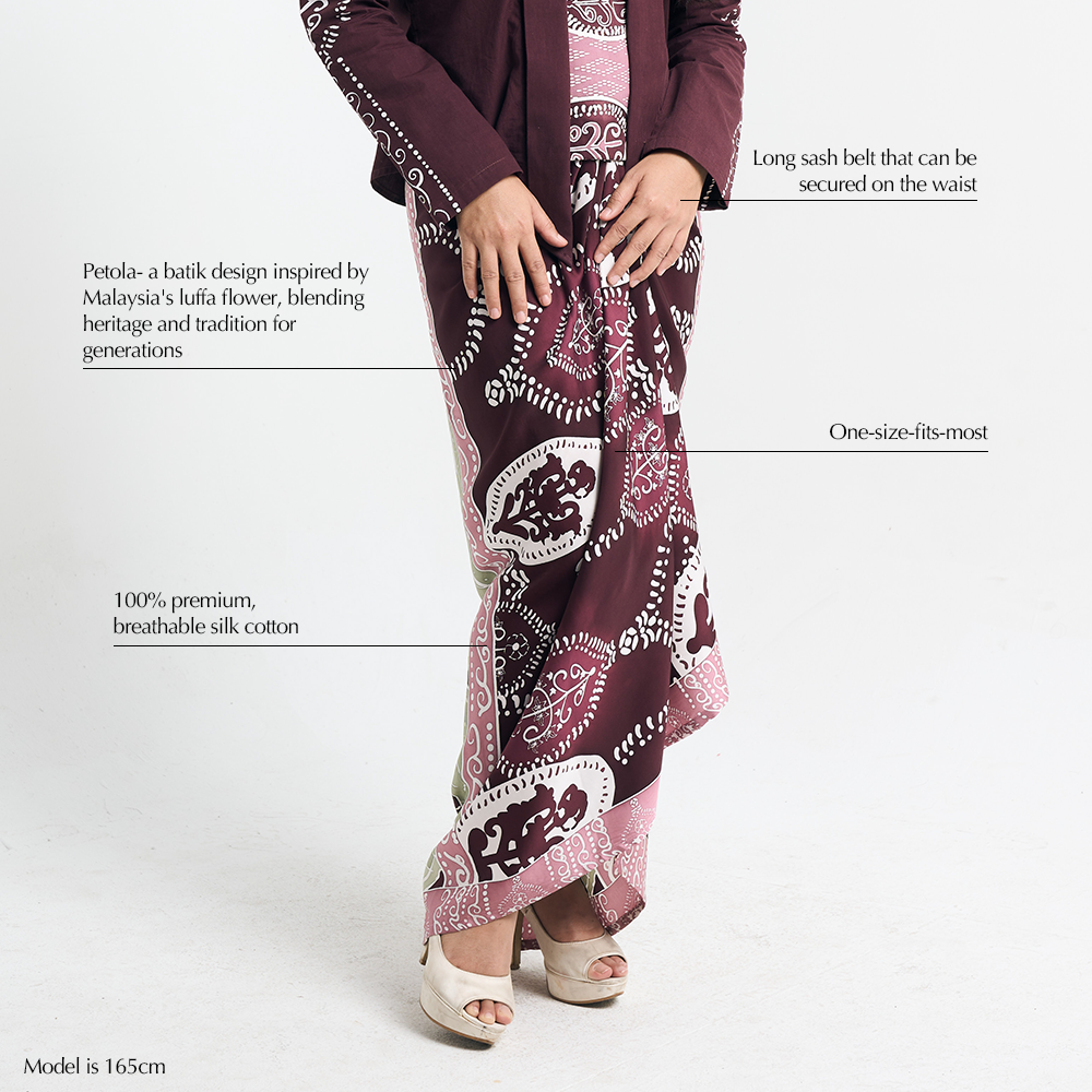 Premium Silk Cotton Batik Pareo Features – Product highlights including breathable silk cotton fabric, adjustable sash, and timeless Malaysian batik artistry