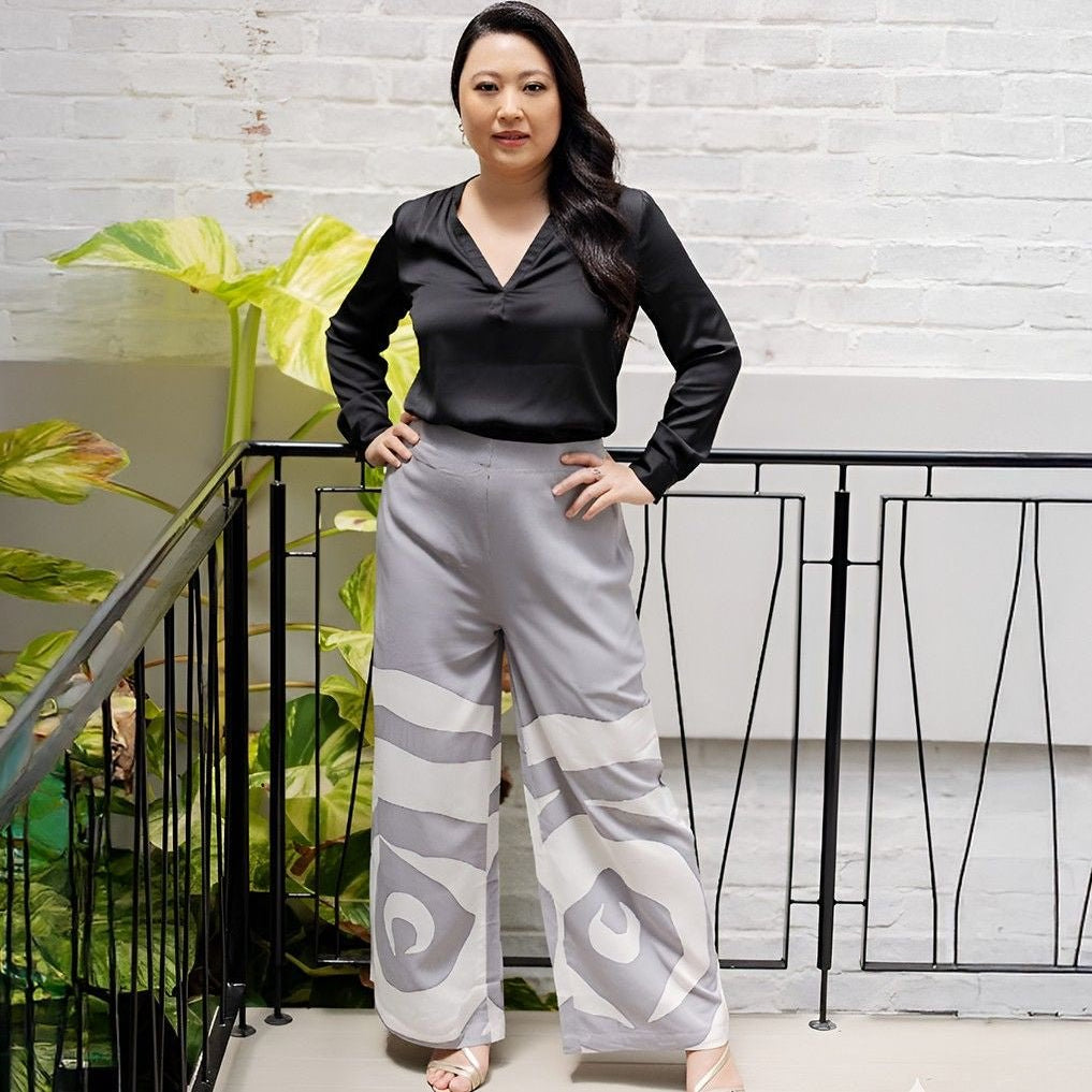Silver rose trouser being worn in a lifestyle photo 