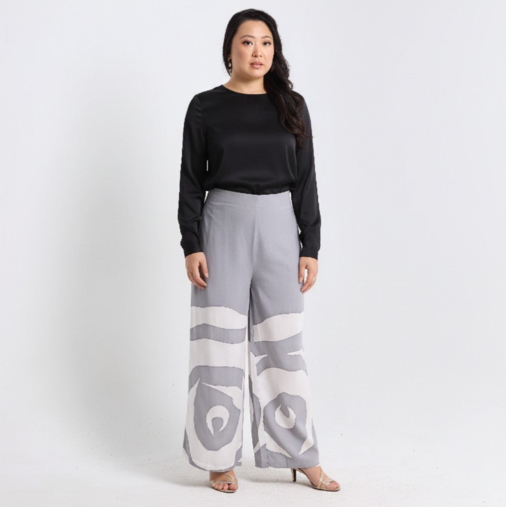 Front photo of the silver rose trousers 