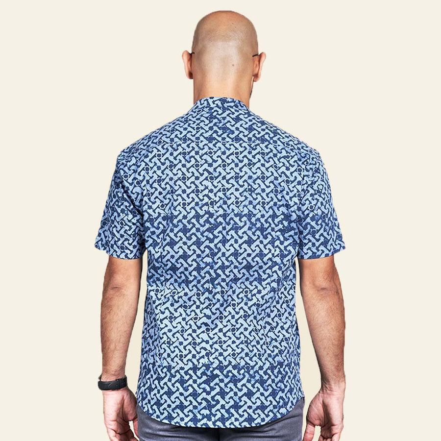 MenBatikShirt_Arabesque_Midnight_Model_back